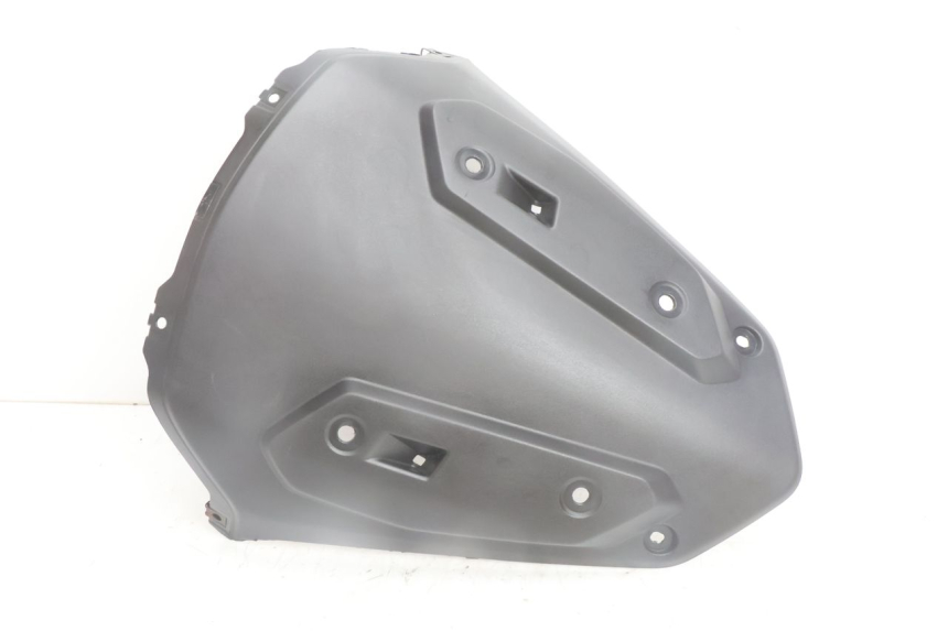 photo de VOORZIJDE BINNENKANT YAMAHA N-MAX NMAX 125 (2021 - 2024) - Hoofdaanzicht