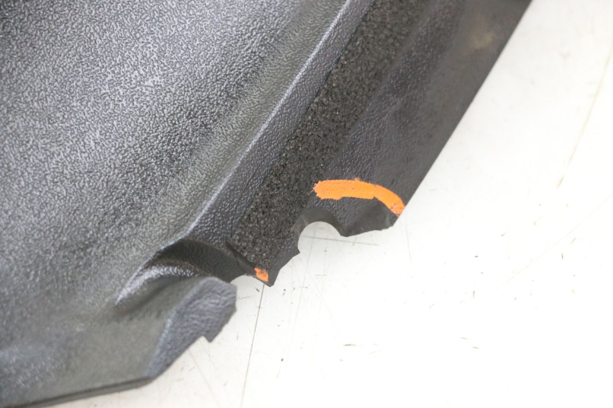 photo de VOORZIJDE BINNENKANT SUZUKI BURGMAN 125 (2018 - 2021) - Technische close-up