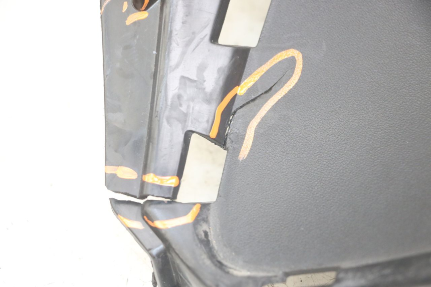 photo de VOORZIJDE BINNENKANT YAMAHA XMAX X-MAX ABS 125 (2017 - 2020) - Gecontroleerd onderdeel