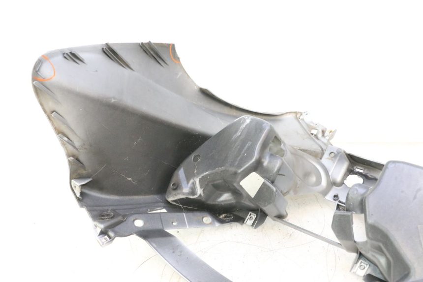 photo de VOORZIJDE PIAGGIO MP3 125 (2006 - 2014) - Focus op structuur