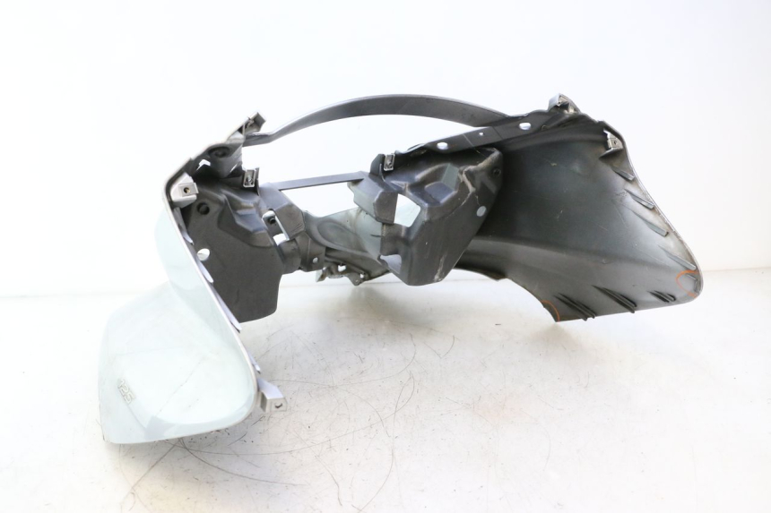photo de VOORZIJDE PIAGGIO MP3 125 (2006 - 2014) - Bevestigingspunten