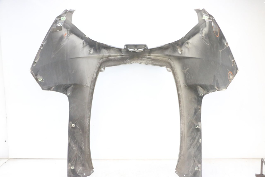 photo de VOORZIJDE PEUGEOT SATELIS COMPRESSOR K15 125 (2006 - 2009) - Zoom op gebruiksstaat