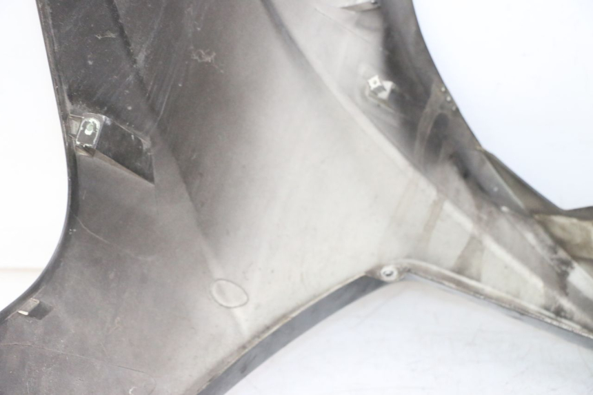 photo de VOORZIJDE PEUGEOT SATELIS COMPRESSOR K15 125 (2006 - 2009) - Zoom op gebruiksstaat