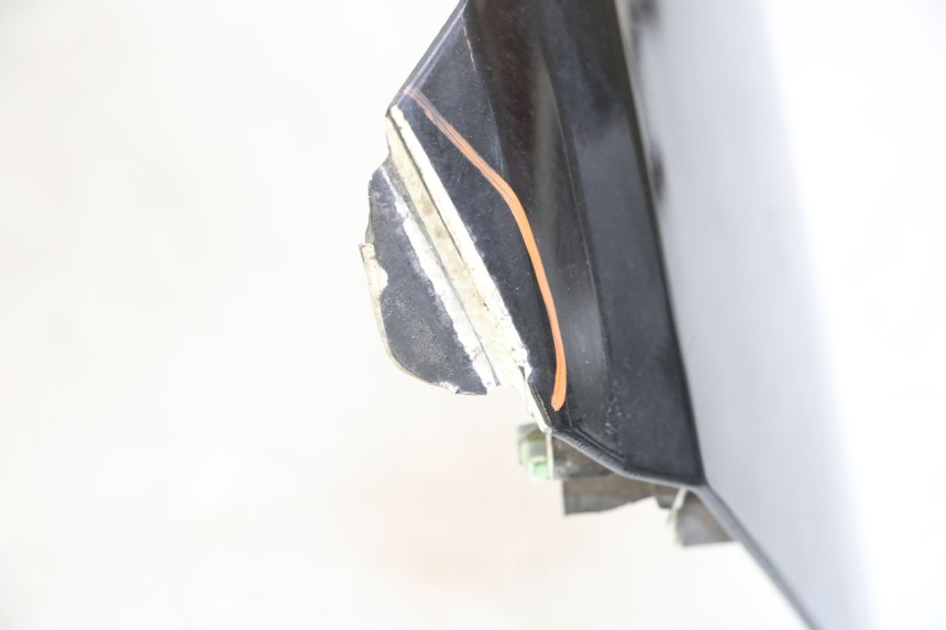 photo de VOORZIJDE PEUGEOT SATELIS COMPRESSOR K15 125 (2006 - 2009) - Bevestigingspunten