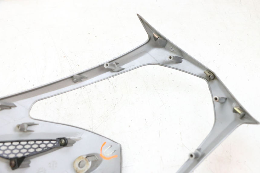 photo de BOVENSTE VOORZIJDE KYMCO AGILITY CITY 4T 50 (2008 - 2016) - Zoom op gebruiksstaat