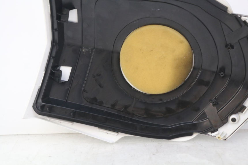 photo de BOVENSTE VOORZIJDE PEUGEOT E-VIVACITY 1 (2012 - 2018) - Markeringen en referenties