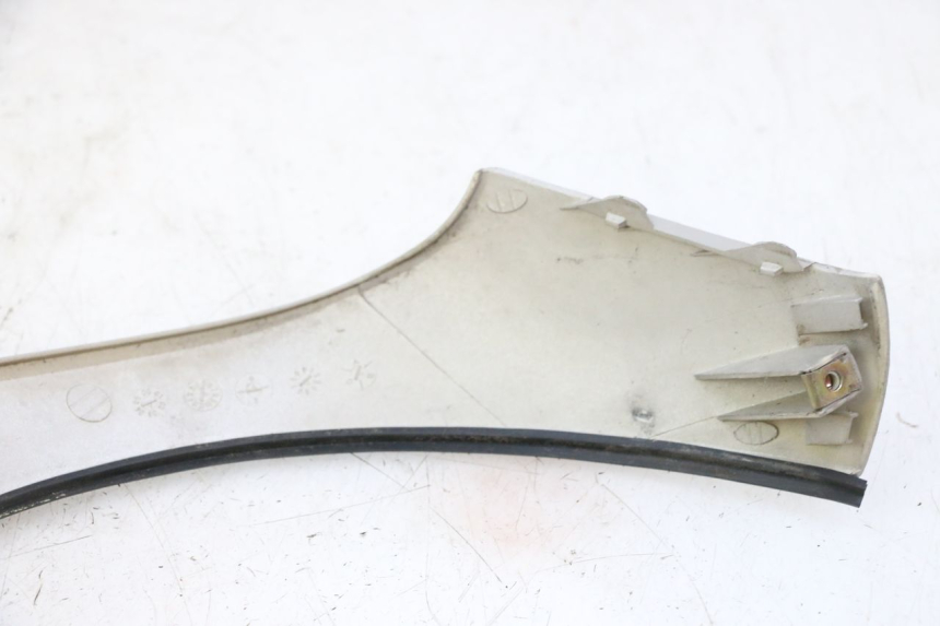 photo de BOVENSTE VOORZIJDE KYMCO GRAND DINK 125 (2002 - 2007) - Andere kijkhoek