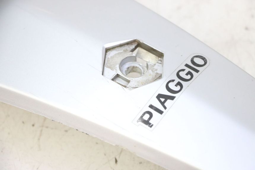 photo de BOVENSTE VOORZIJDE PIAGGIO LIBERTY 125 (1998 - 2008) - Bevestigingspunten