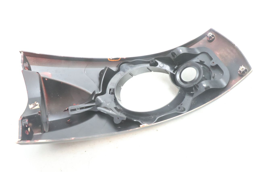 photo de BOVENSTE VOORZIJDE PEUGEOT LUDIX BLASTER 50 (2006 - 2014) - Bevestigingspunten