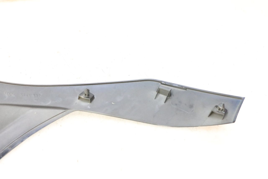 photo de BOVENSTE VOORZIJDE PIAGGIO MP3 RL 250 (2006 - 2010) - Zoom op gebruiksstaat