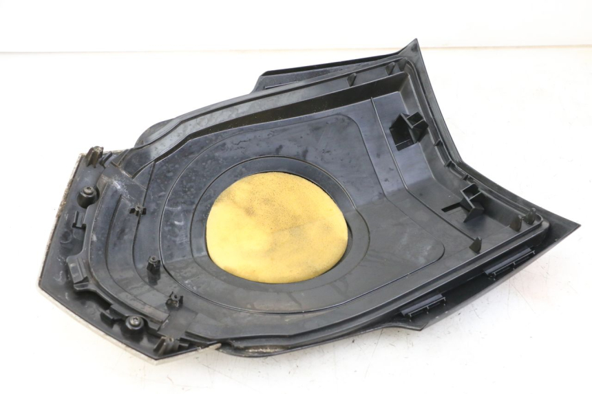 photo de BOVENSTE VOORZIJDE PEUGEOT VIVACITY 125 (2010 - 2017) - Zoom op gebruiksstaat