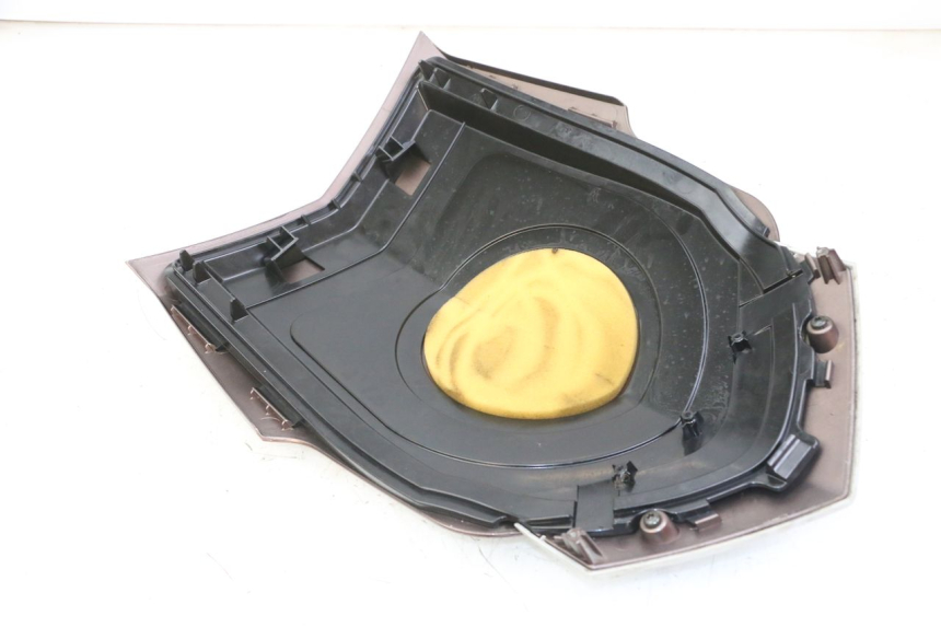 photo de BOVENSTE VOORZIJDE PEUGEOT VIVACITY 125 (2010 - 2017) - Andere kijkhoek