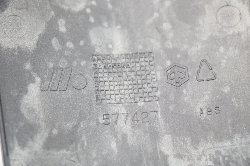 photo de BOVENSTE VOORZIJDE PIAGGIO VESPA GRANTURISMO 125 (2003 - 2007) - Bevestigingspunten