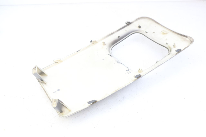 photo de BOVENSTE VOORZIJDE LVNENG S5 1 (2019 - 2023) - Detail van het onderdeel