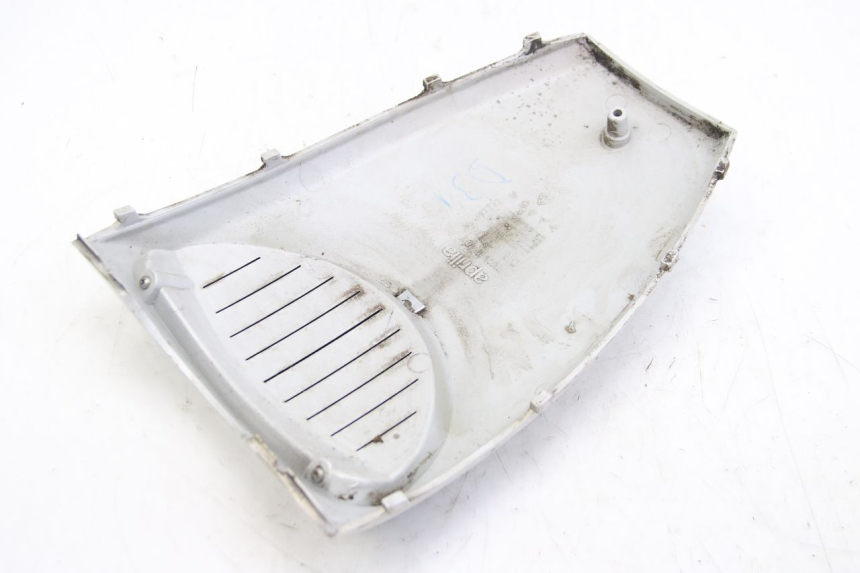 photo de BOVENSTE VOORZIJDE APRILIA SCARABEO 4T 50 (2009 - 2017) - Bevestigingspunten