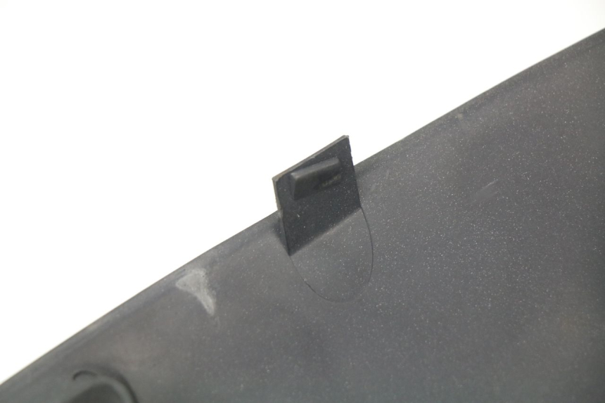 photo de BOVENSTE VOORZIJDE APRILIA SR CARB LC 2T 50 (2004 - 2012) - Detail van het onderdeel