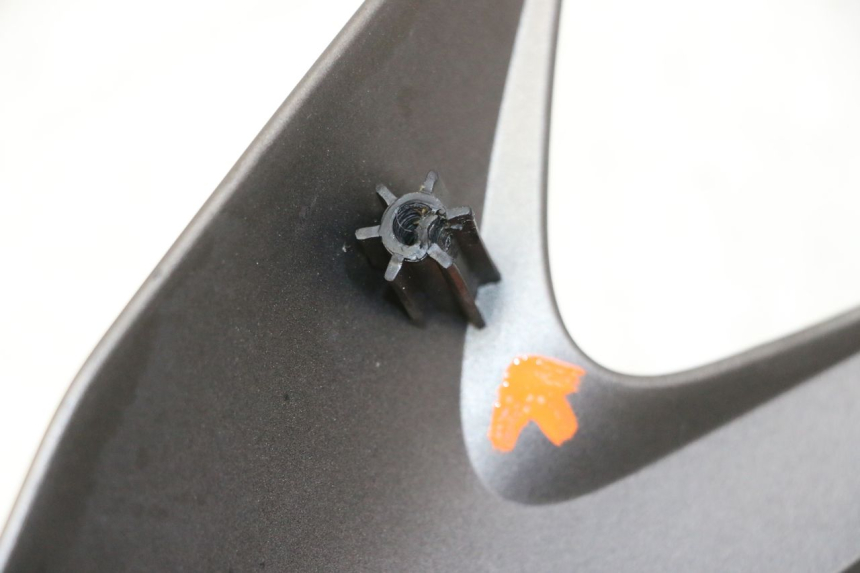 photo de BOVENSTE VOORZIJDE MBK STUNT NAKED 50 (2004 - 2018) - Zoom op gebruiksstaat