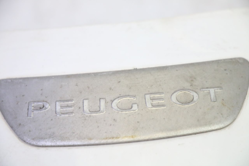 photo de BOVENSTE VOORZIJDE PEUGEOT TWEET PRO EFI 4T 50 (2021 - 2022) - Andere kijkhoek