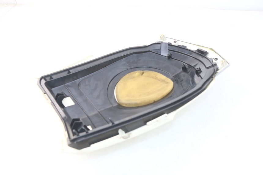 photo de BOVENSTE VOORZIJDE PEUGEOT VIVACITY NEW 4T 50 (2008 - 2017) - Detail van het onderdeel