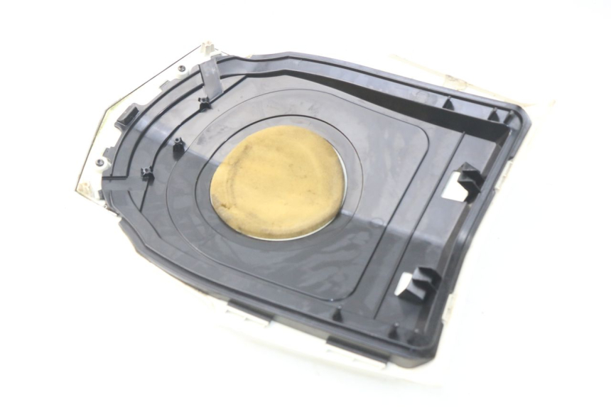 photo de BOVENSTE VOORZIJDE PEUGEOT VIVACITY NEW 4T 50 (2008 - 2017) - Zoom op gebruiksstaat