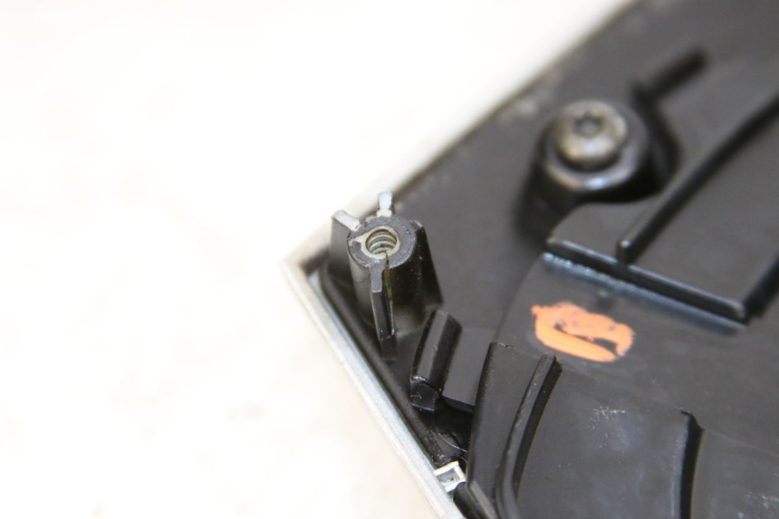 photo de BOVENSTE VOORZIJDE PEUGEOT VIVACITY 125 (2010 - 2017) - Andere kijkhoek