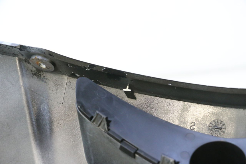 photo de BOVENSTE VOORZIJDE YAMAHA XMAX X-MAX 125 (2006 - 2009) - Detail van het onderdeel