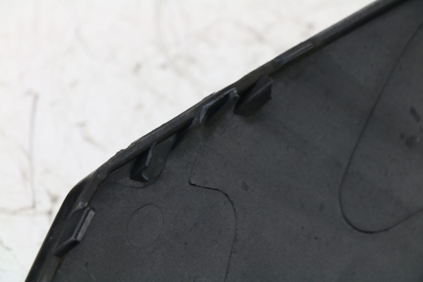photo de BOVENSTE VOORZIJDE PIAGGIO X8 STREET 125 (2006 - 2007) - Detail van het onderdeel