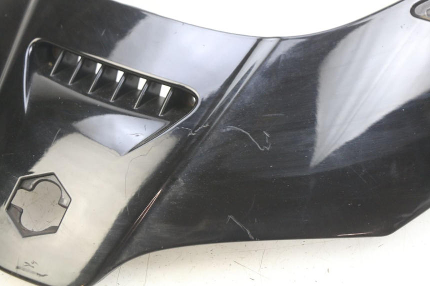 photo de BOVENSTE VOORZIJDE PIAGGIO X8 125 (2004 - 2007) - Bevestigingspunten