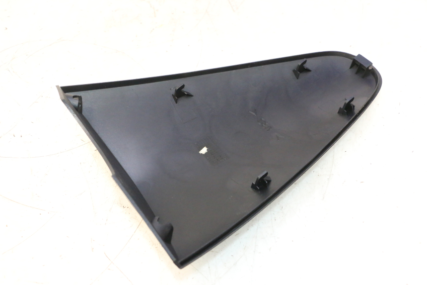photo de BOVENSTE VOORZIJDE YAMAHA YP MAJESTY 125 (2002 - 2006) - Bevestigingspunten