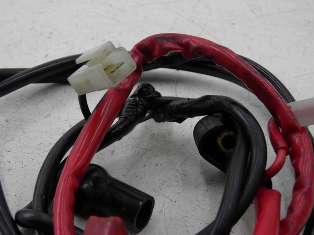 photo de BATTERIJKABELBOOM YAMAHA FJR 1300 (2004 - 2005) - Detail van het onderdeel