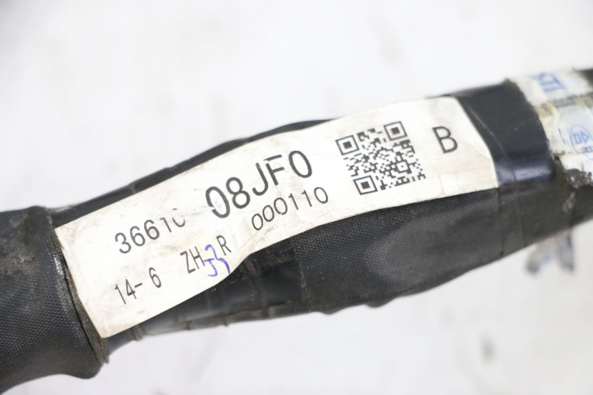 photo de KABELBOOM SUZUKI GSR 750 (2011 - 2017) - Zoom op gebruiksstaat