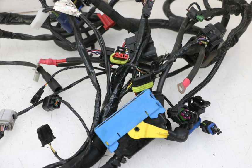 photo de KABELBOOM PIAGGIO MP3 HPE 310 (2024 - 2025) - Kenmerkende details