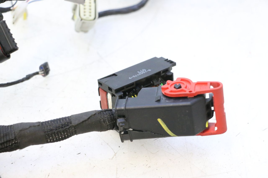photo de KABELBOOM PIAGGIO MP3 HPE 530 (2022 - 2026) - Visuele inspectie