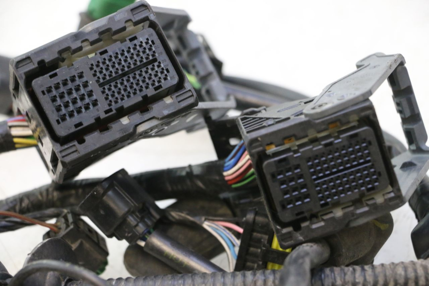 photo de KABELBOOM PIAGGIO MP3 HPE 530 (2022 - 2026) - Technische close-up