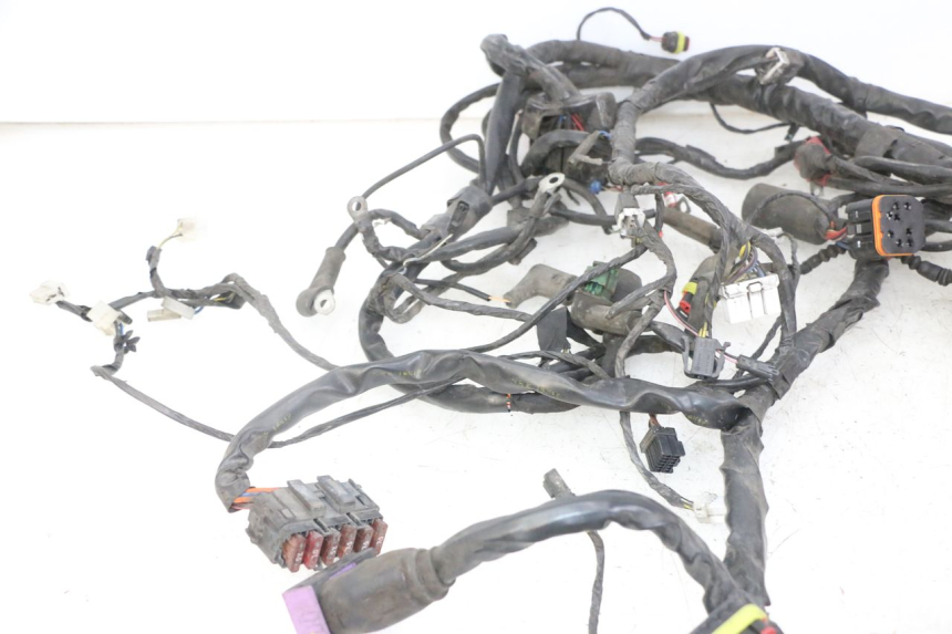 photo de KABELBOOM PIAGGIO MP3 LT 400 (2007 - 2012) - Bevestigingspunten