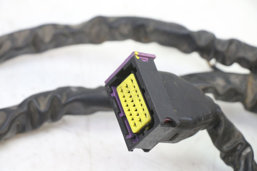 photo de KABELBOOM PIAGGIO MP3 500 (2014 - 2017) - Bevestigingspunten