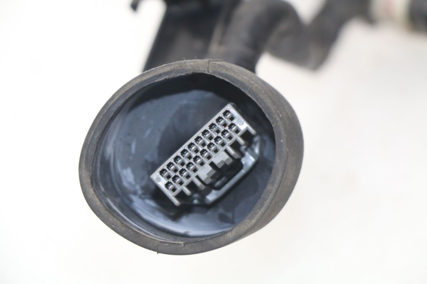 photo de KABELBOOM VOORVORKKOP YAMAHA FJR ABS 1300 (2006 - 2012) - Overzicht