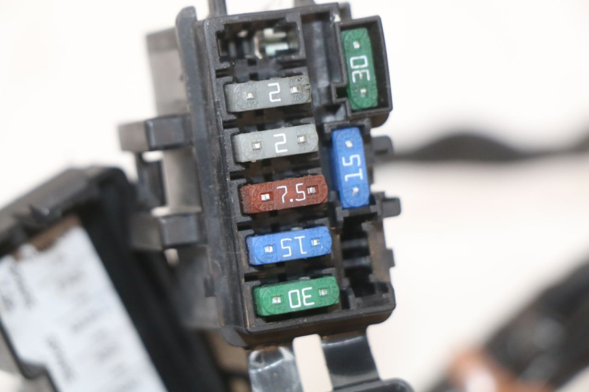 photo de KABELBOOM YAMAHA XMAX X-MAX ABS 125 (2017 - 2020) - Bevestigingspunten