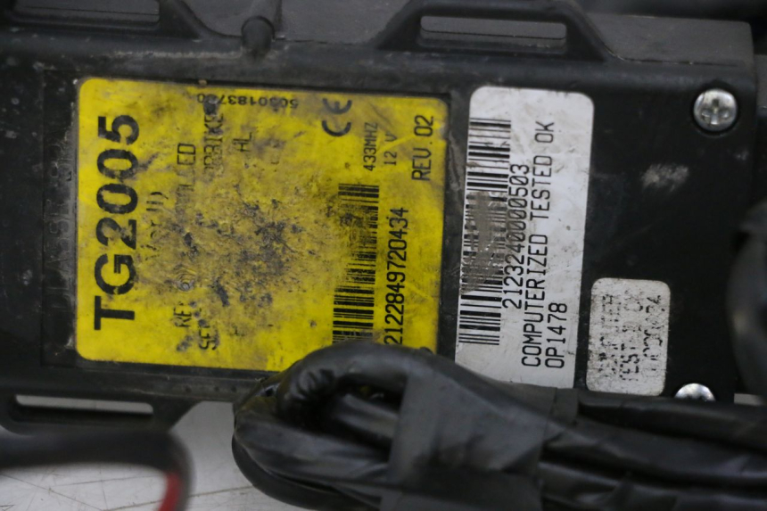 photo de KABELBOOM YAMAHA XJ6 ABS 600 (2008 - 2016) - Aanvullende foto