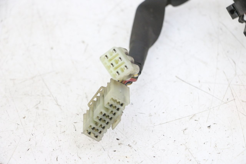 photo de KABELBOOM YAMAHA FZS FAZER 600 (2001 - 2003) - Zoom op componenten