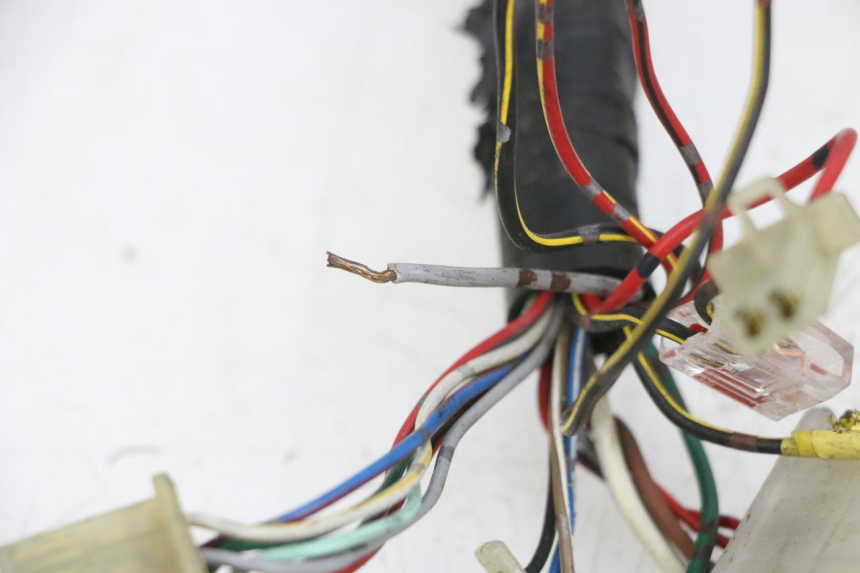 photo de KABELBOOM KAWASAKI ZR 7 750 (1999 - 2004) - Kenmerkende details