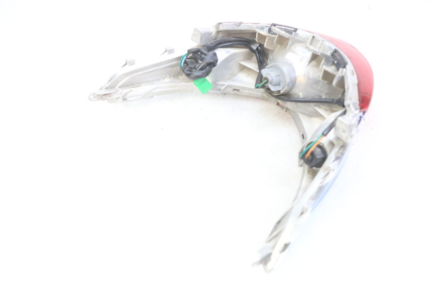 photo de ACHTERLICHT KYMCO AGILITY 16+ 4T 50 (2018 - 2023) - Bevestigingspunten