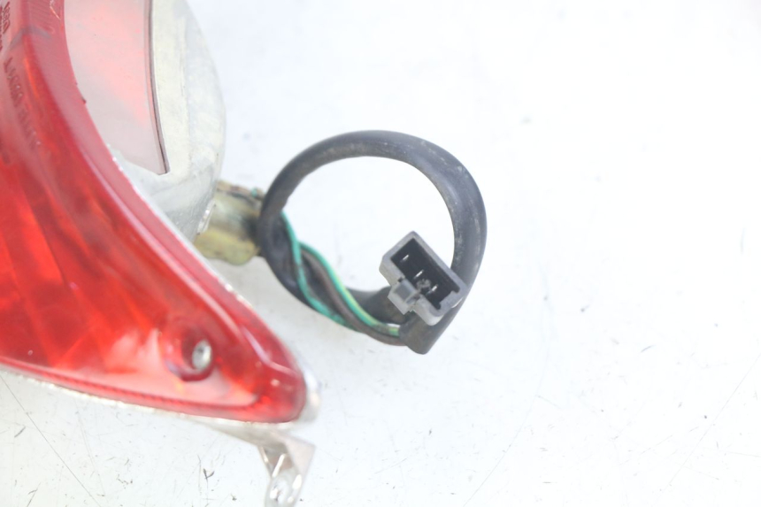 photo de ACHTERLICHT KYMCO AGILITY 4T 50 (2005 - 2018) - Zoom op gebruiksstaat