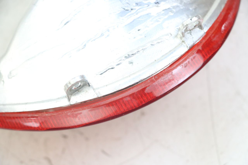 photo de ACHTERLICHT KYMCO AGILITY 4T 50 (2018 - 2022) - Zoom op gebruiksstaat