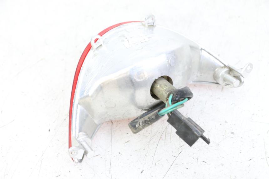 photo de ACHTERLICHT KYMCO AGILITY 4T 50 (2018 - 2022) - Bevestigingspunten