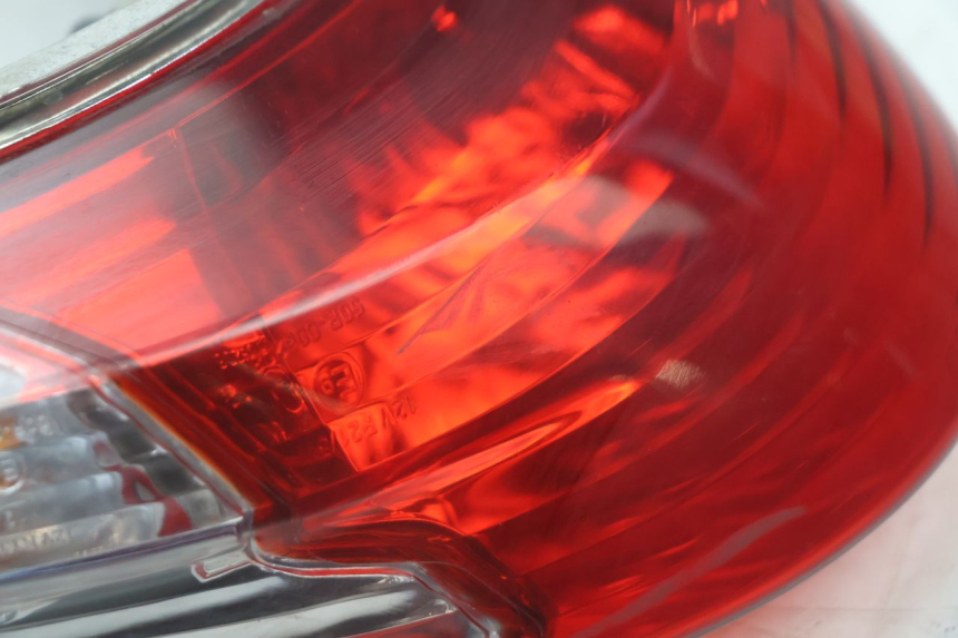 photo de ACHTERLICHT KYMCO AGILITY CITY 2T 50 (2008 - 2016) - Detail van het onderdeel