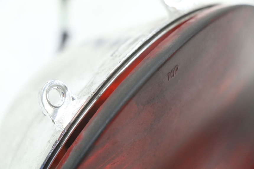 photo de ACHTERLICHT KYMCO AGILITY FR 2T 50 (2012 - 2017) - Bevestigingspunten