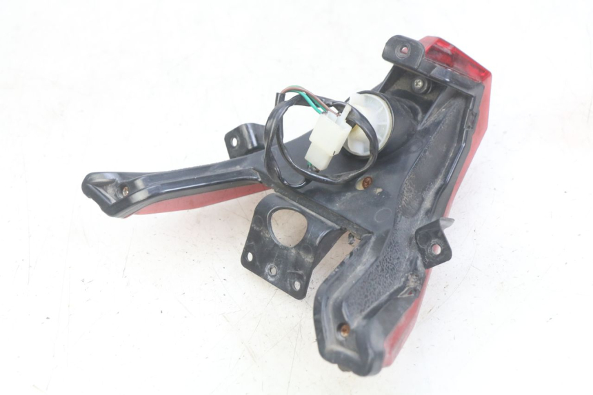 photo de ACHTERLICHT NECO ALEXONE 125 (2017 - 2024) - Bevestigingspunten