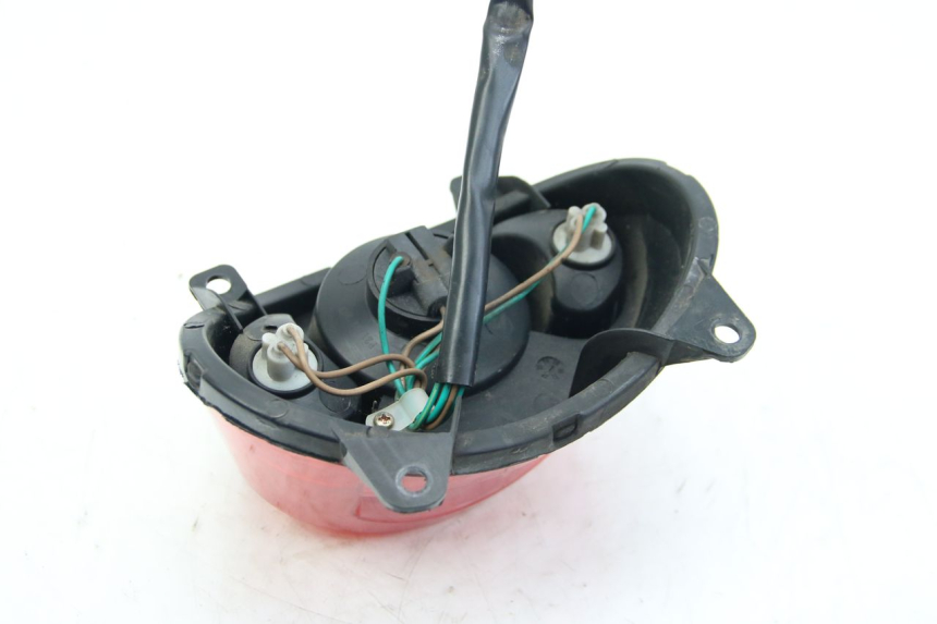 photo de ACHTERLICHT ECCITY ARTELEC 670 1 (2013 - 2017) - Bevestigingspunten