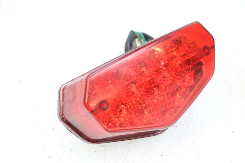 photo de ACHTERLICHT MAG POWER BOMBERS 4T 50 (2016 - 2026) - Bevestigingspunten